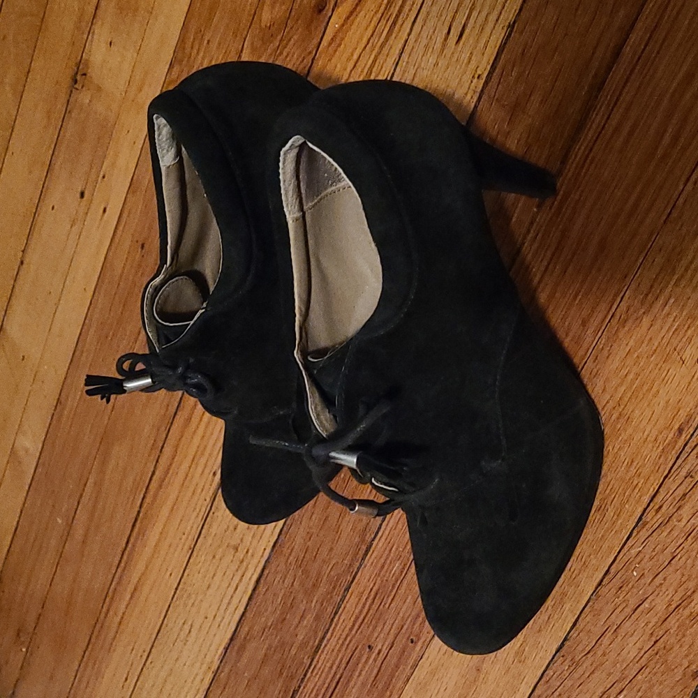 Adrienne Vittadini Black Suede Lace-Up Booties